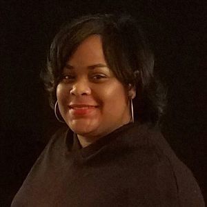 Meet your Posher, Denise